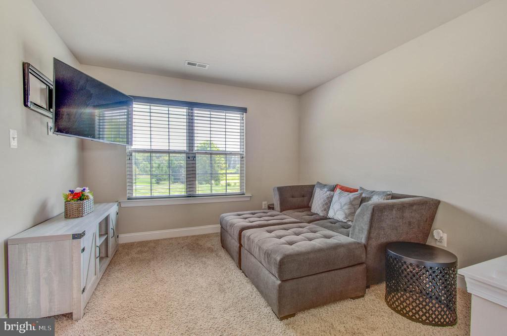 3188 HUNTSMAN DRIVE