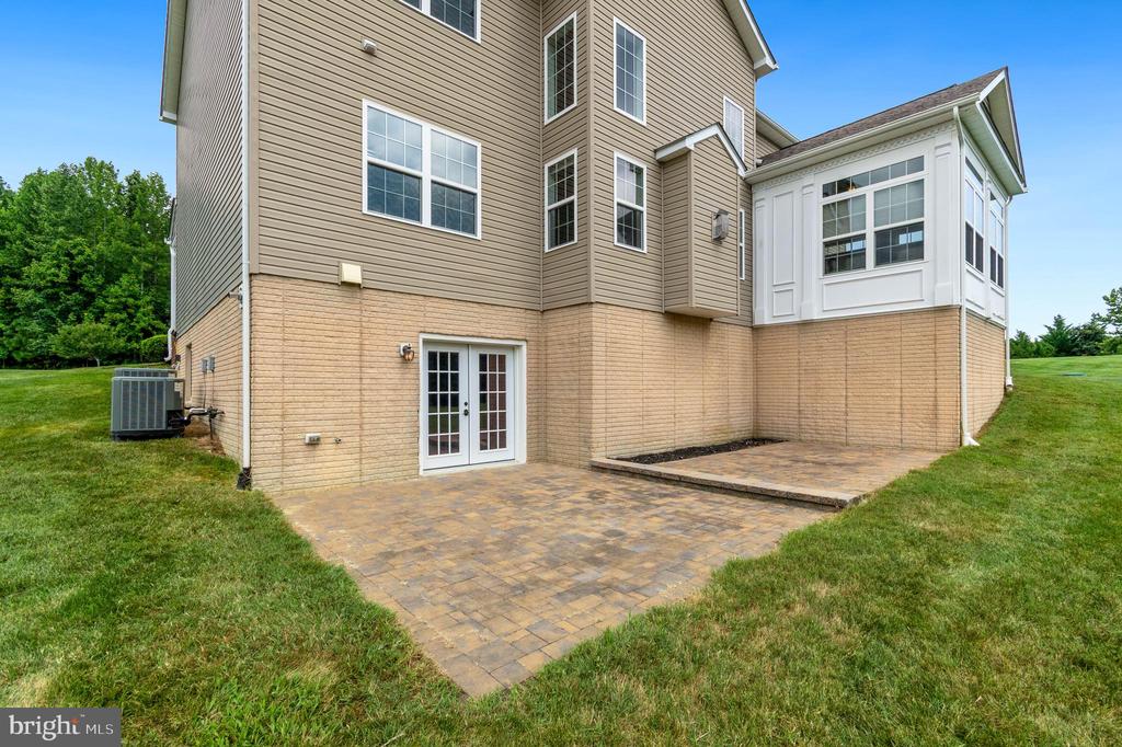 3188 HUNTSMAN DRIVE
