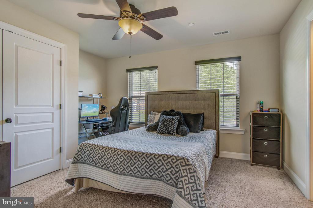 3188 HUNTSMAN DRIVE