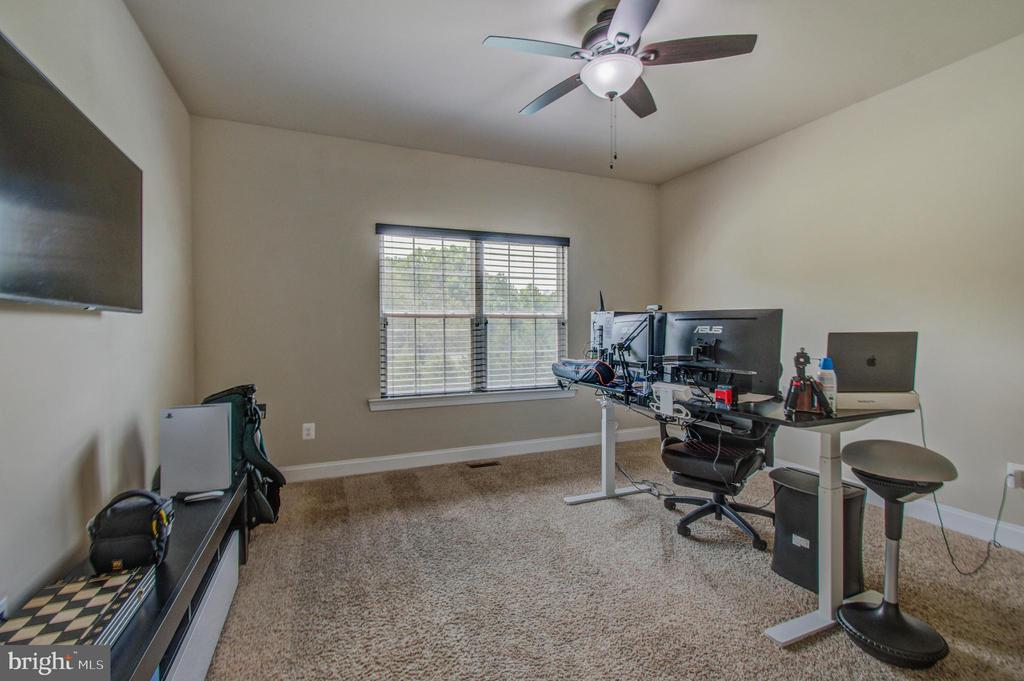 3188 HUNTSMAN DRIVE