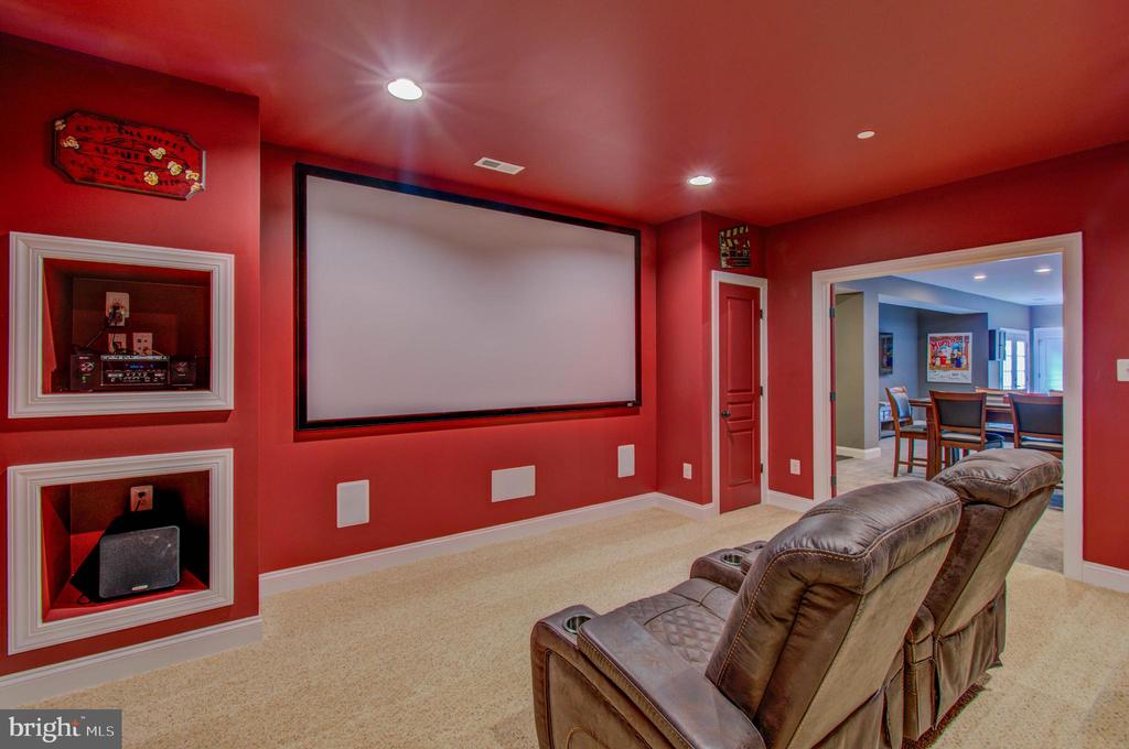 3188 HUNTSMAN DRIVE