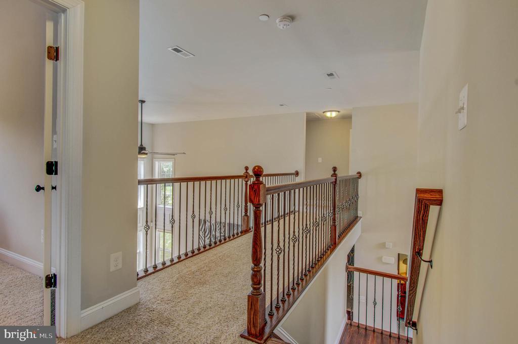 3188 HUNTSMAN DRIVE