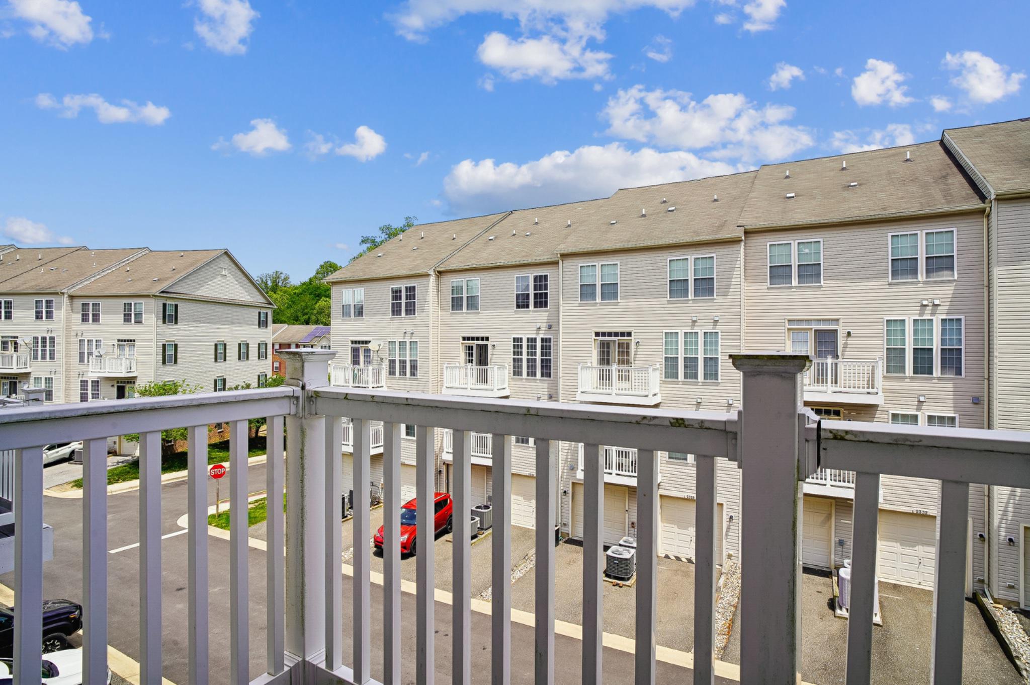 2243 IVY LANE 8