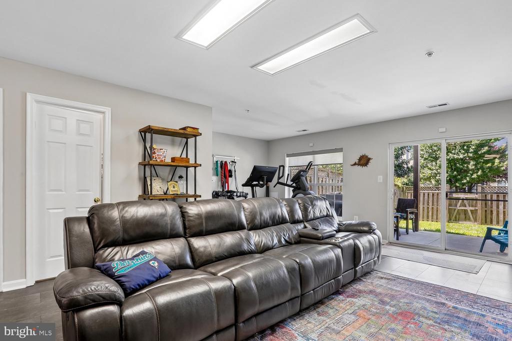 2530 CARRINGTON WAY