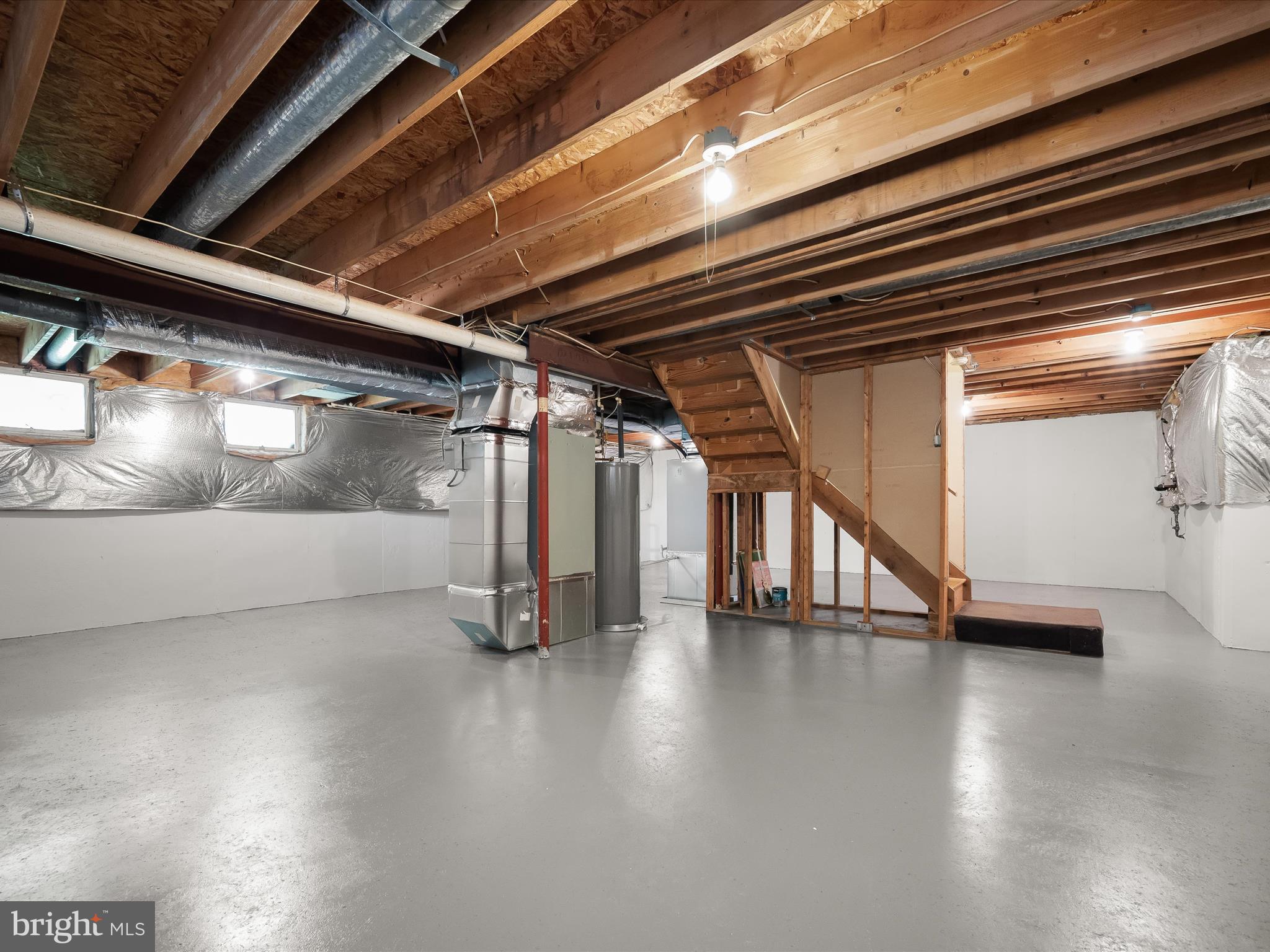 8526 Window Latch Way