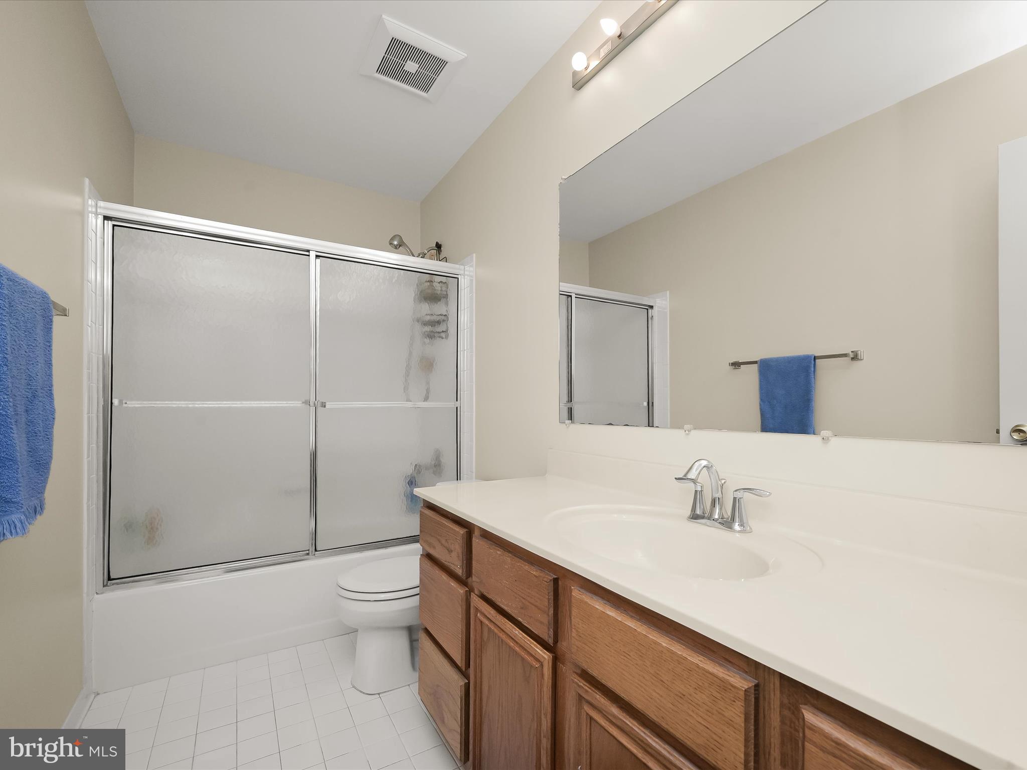 8526 Window Latch Way