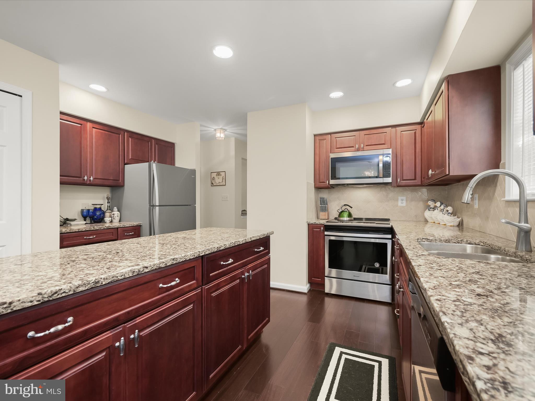 8526 Window Latch Way