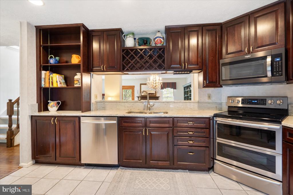 4585 Kingscup Ct