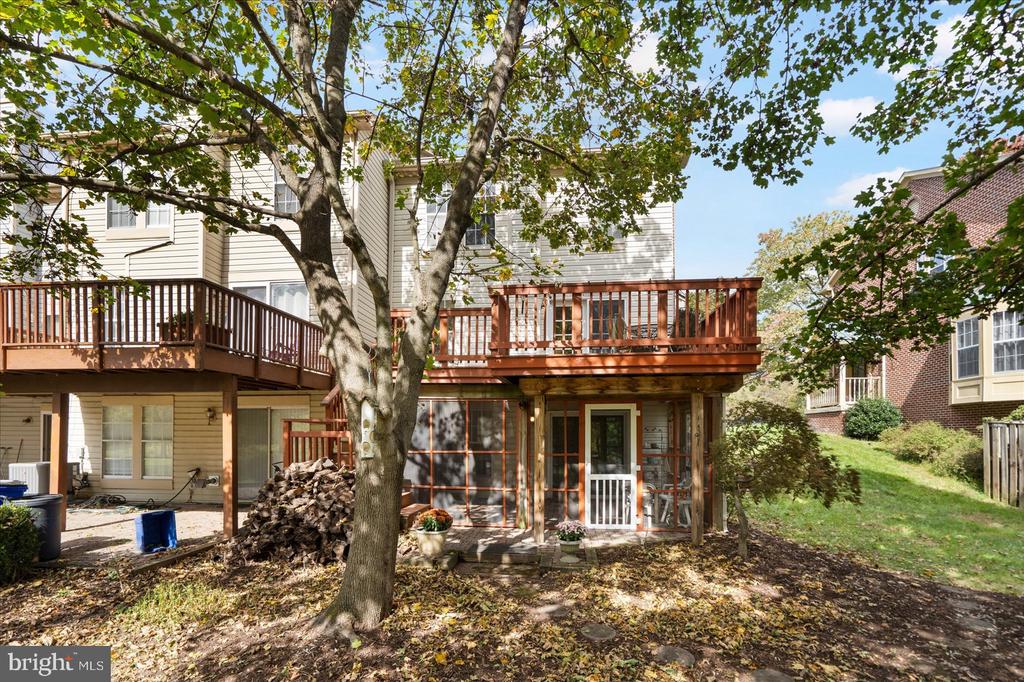 4585 Kingscup Ct