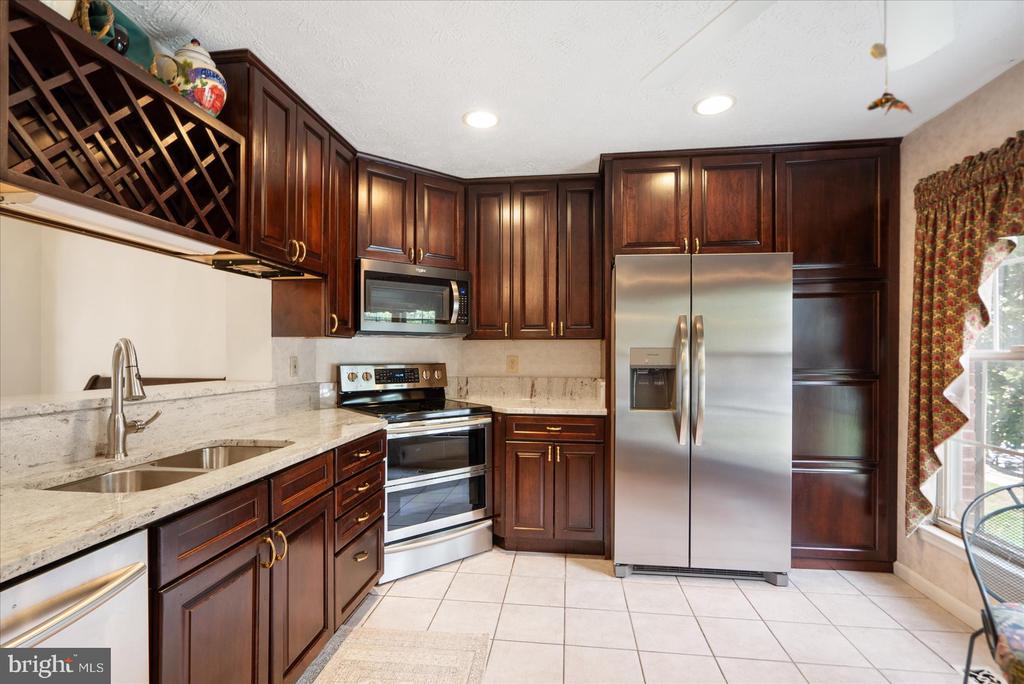 4585 Kingscup Ct