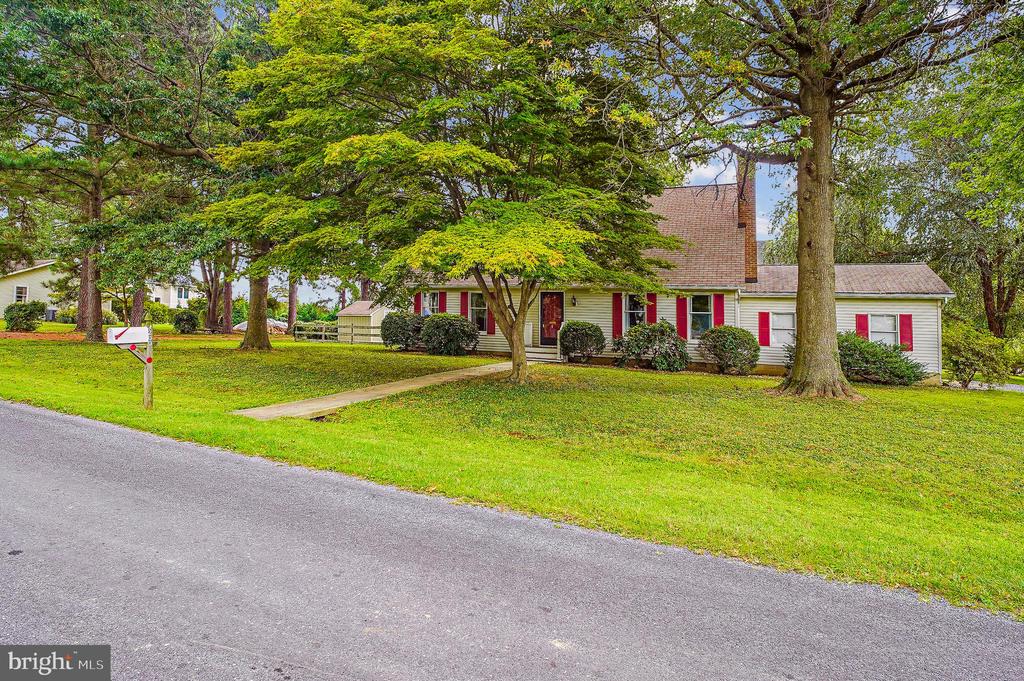 3200 Love Point Rd