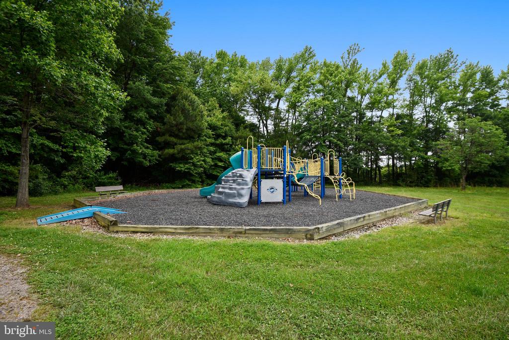3200 Love Point Rd