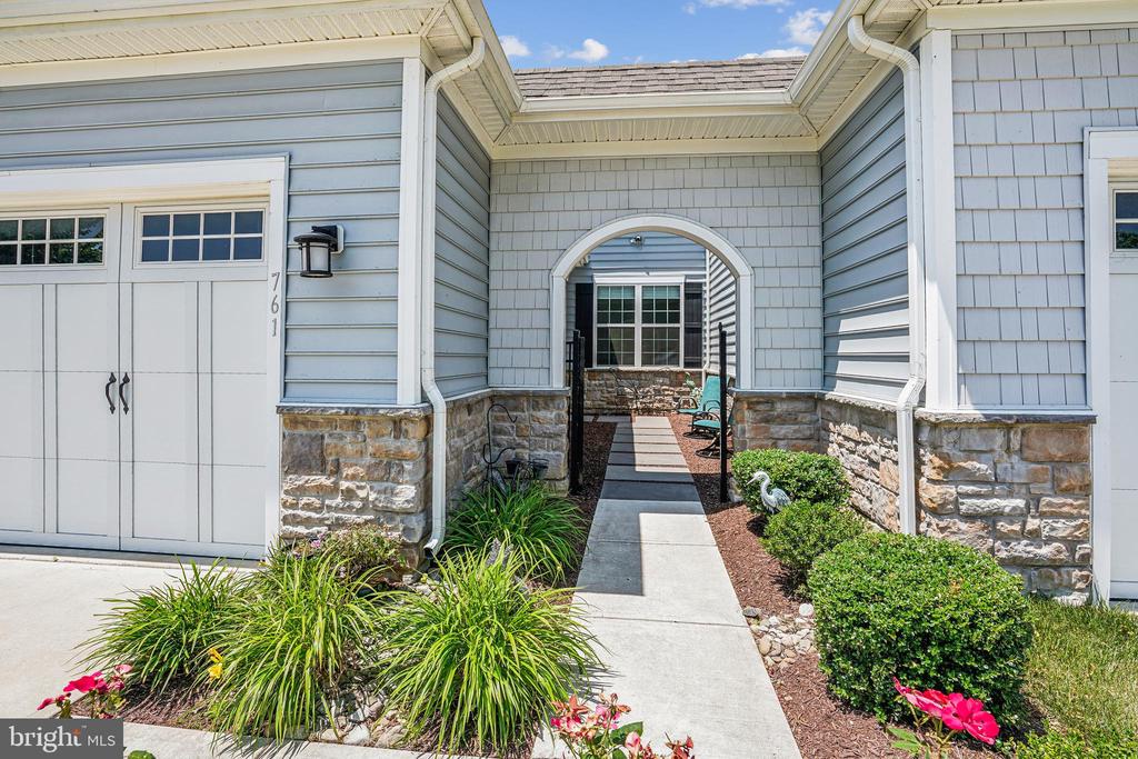 761 Moorings Cir