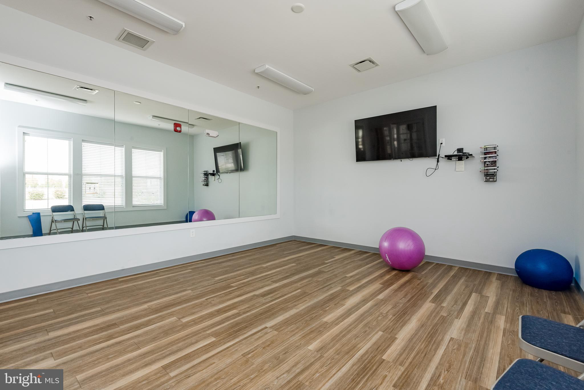 736 MOORINGS CIRCLE 35