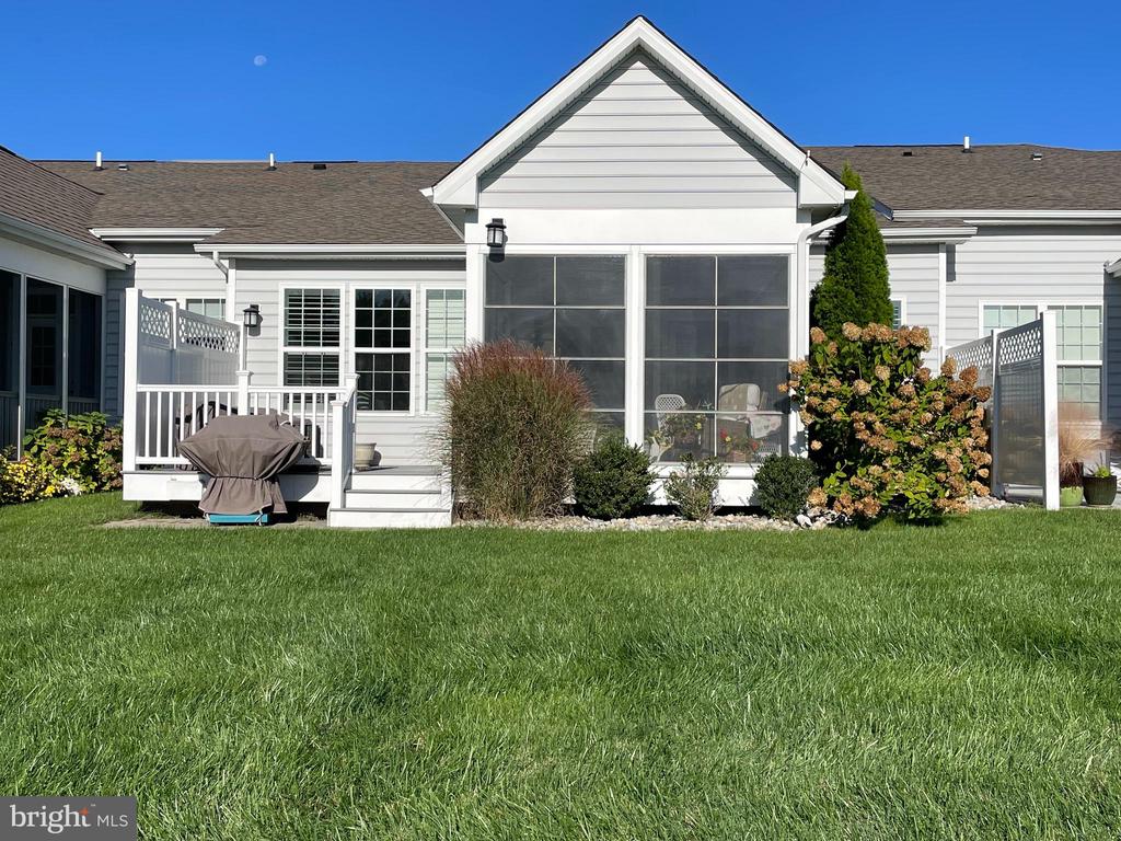 736 MOORINGS CIRCLE 35