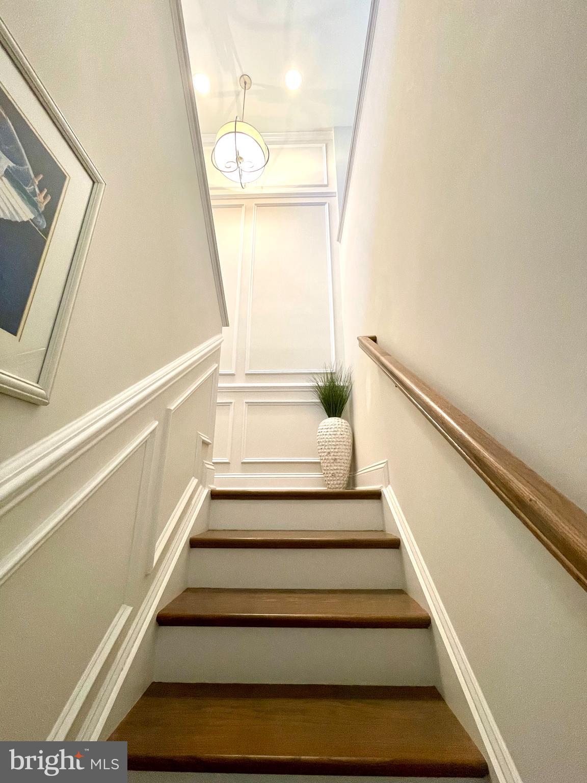 736 MOORINGS CIRCLE 35