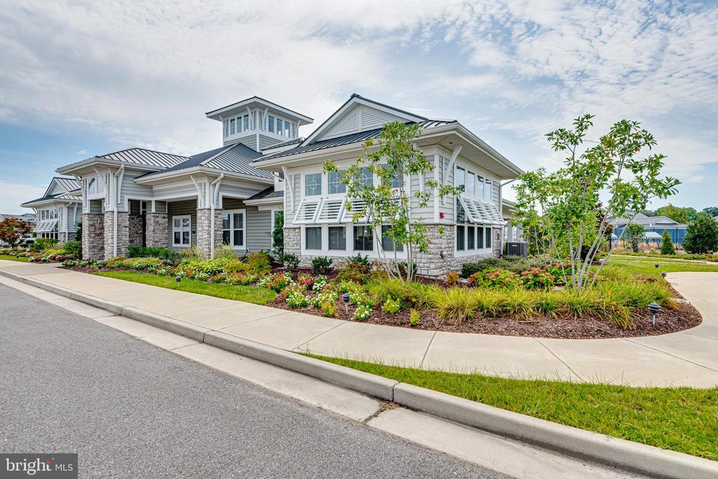 736 MOORINGS CIRCLE 35