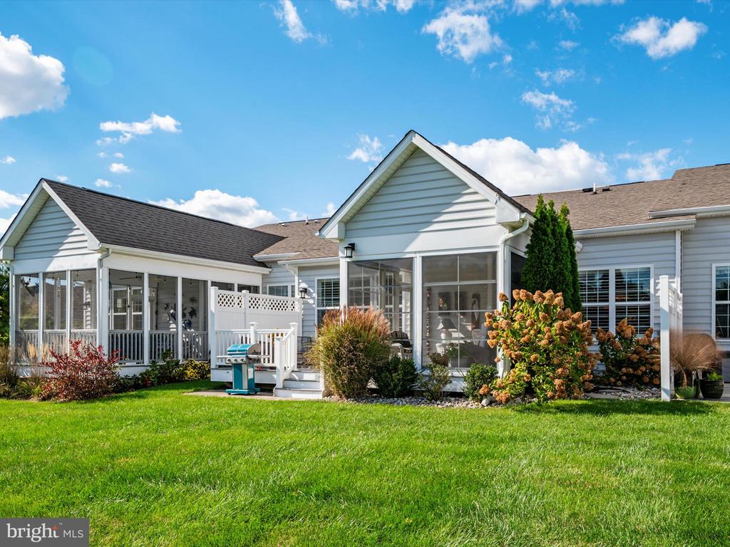 736 MOORINGS CIRCLE 35