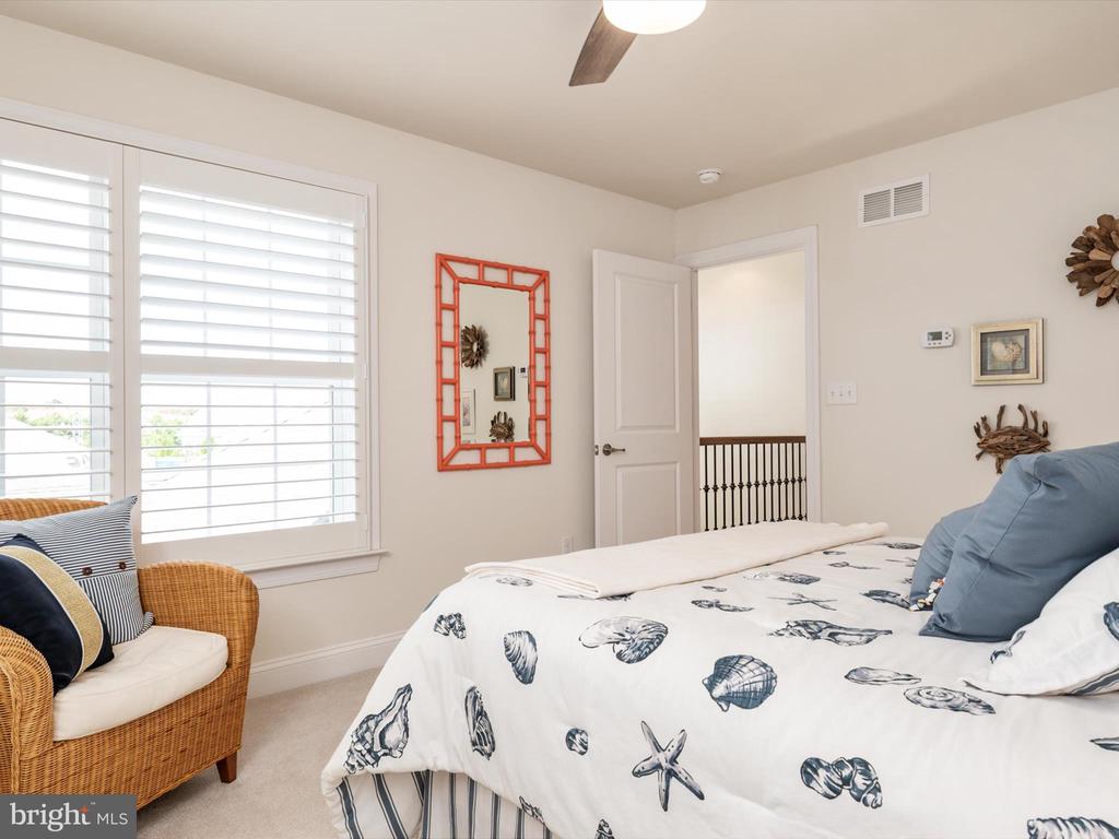736 MOORINGS CIRCLE 35