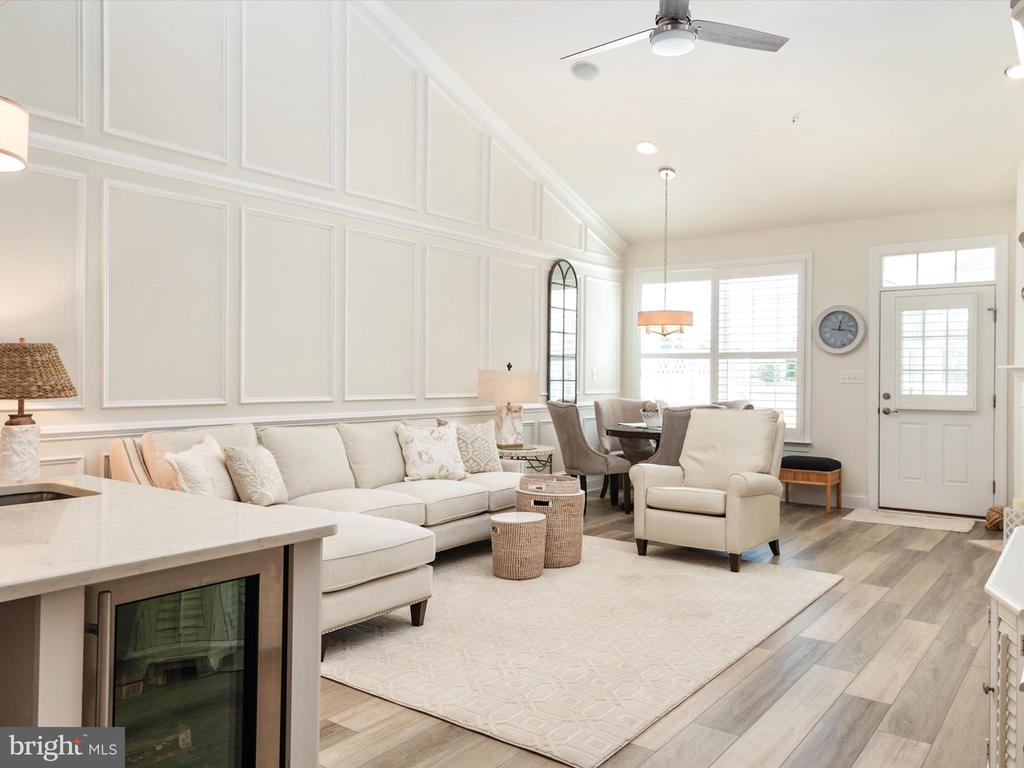 736 MOORINGS CIRCLE 35