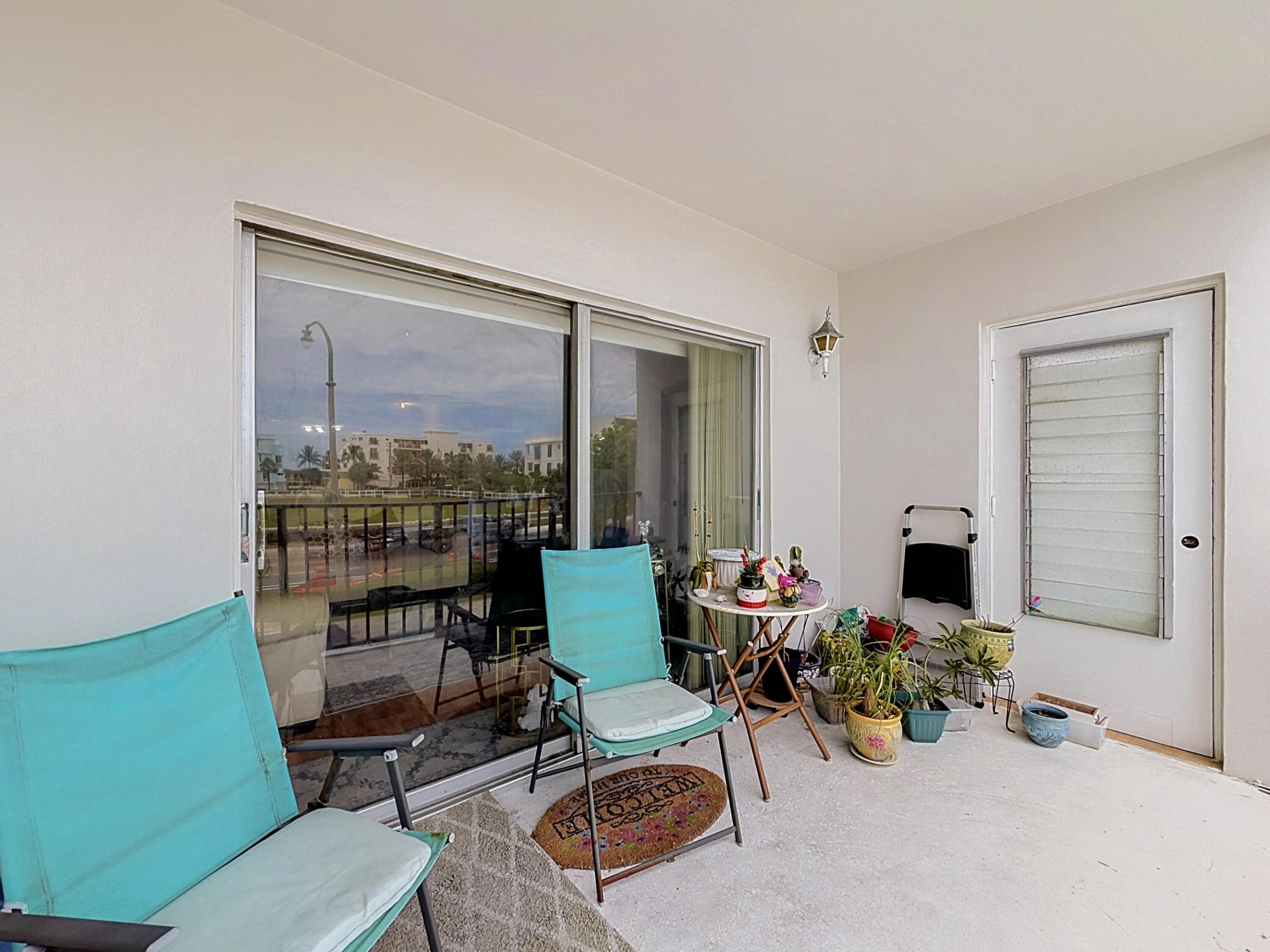 4117 Bougainvilla Drive 207, Lauderdale-By-The-Sea Unit: 207