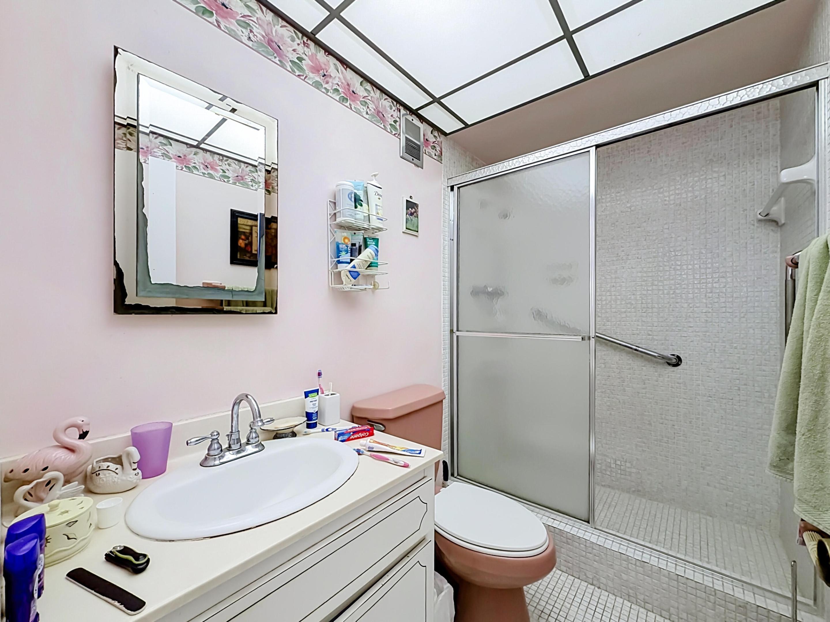 4117 Bougainvilla Drive 207, Lauderdale-By-The-Sea Unit: 207