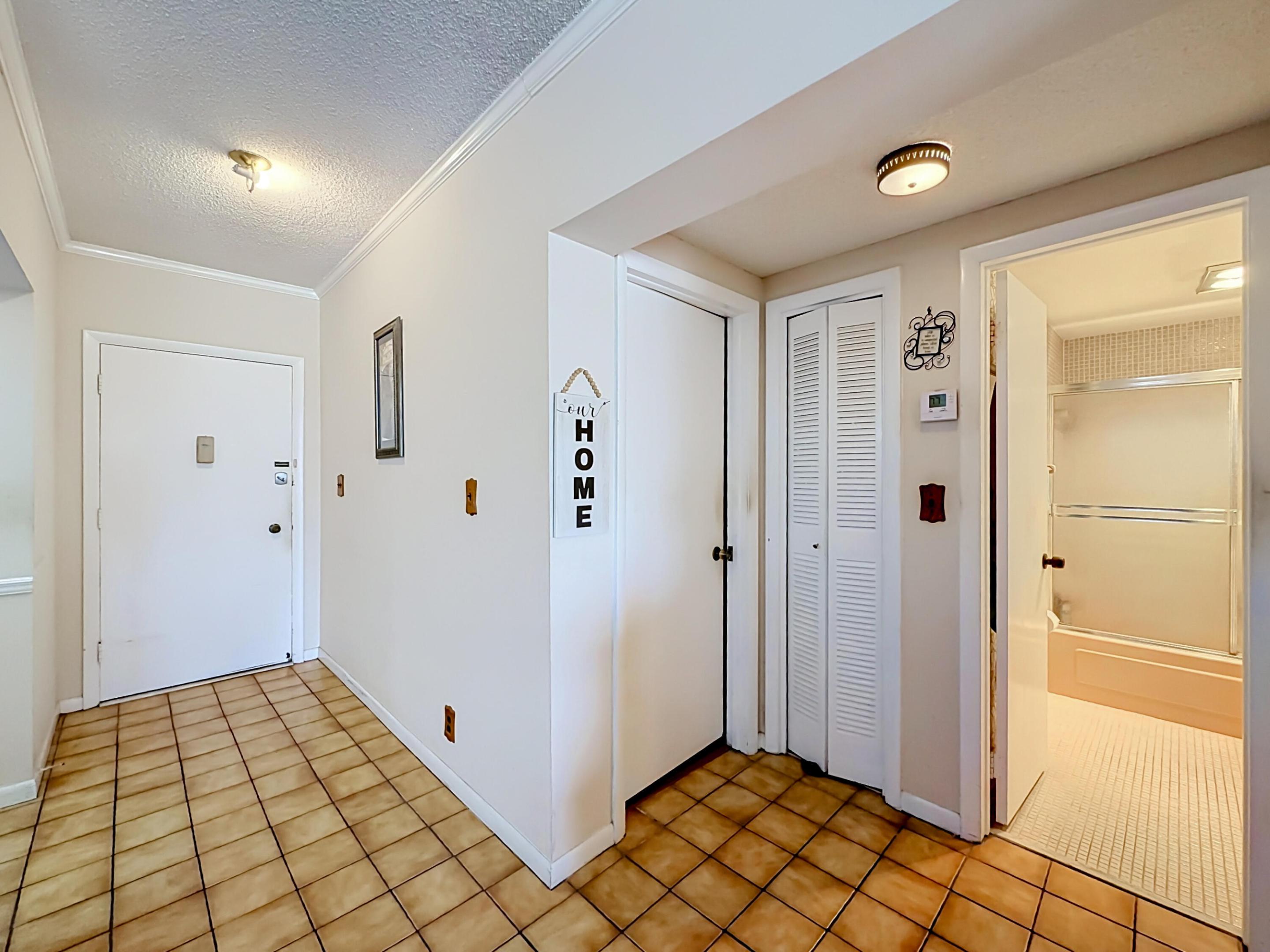 4117 Bougainvilla Drive 207, Lauderdale-By-The-Sea Unit: 207