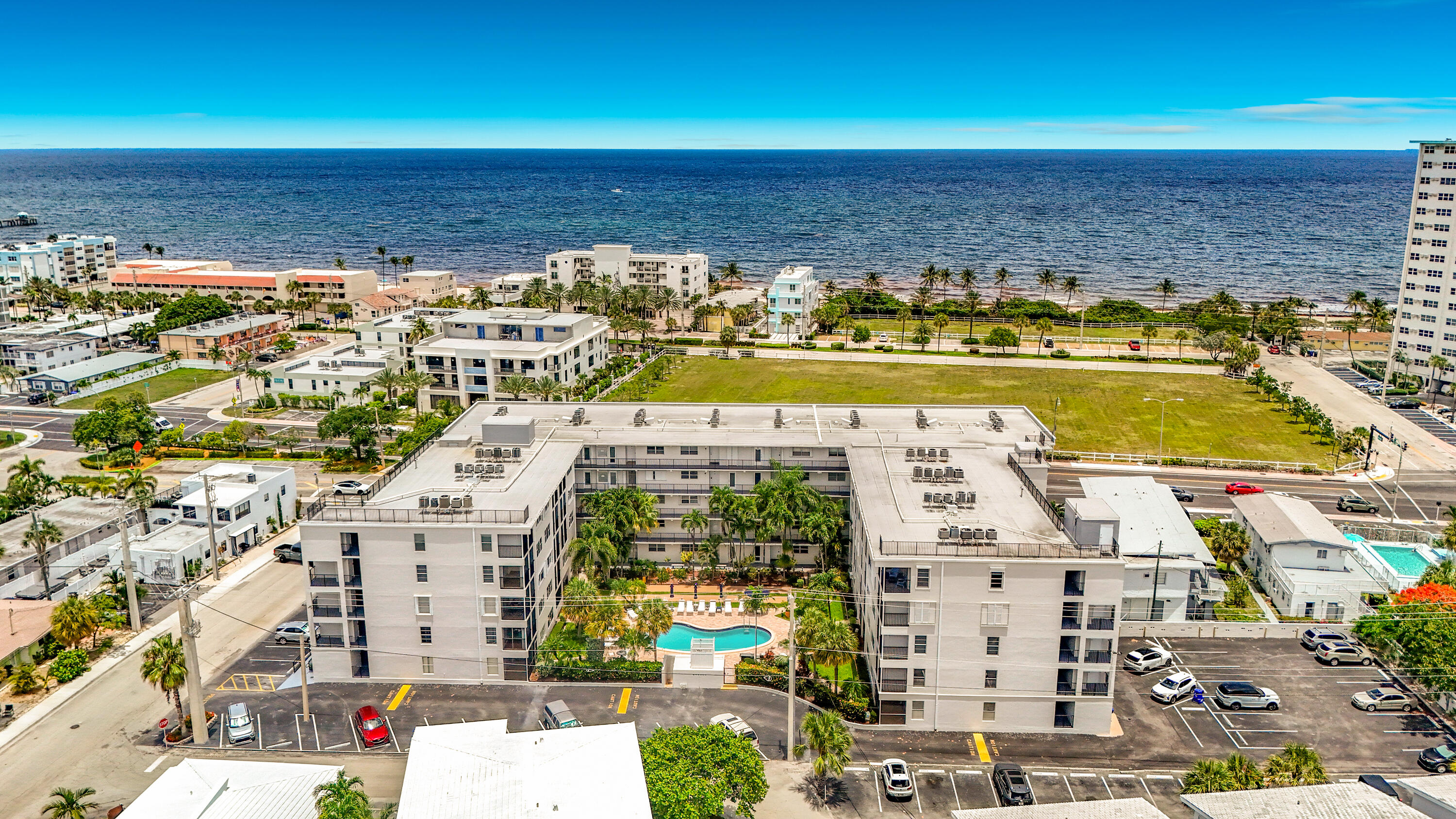 4117 Bougainvilla Drive 207, Lauderdale-By-The-Sea Unit: 207