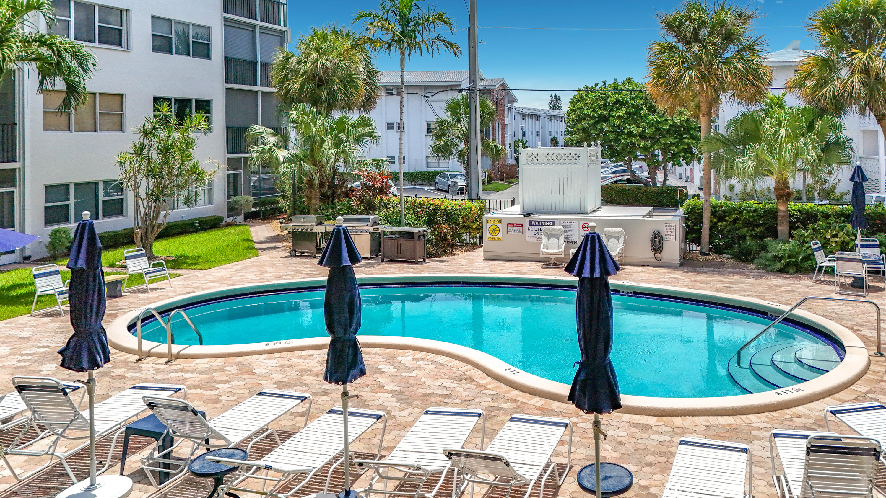 4117 Bougainvilla Drive 207, Lauderdale-By-The-Sea Unit: 207