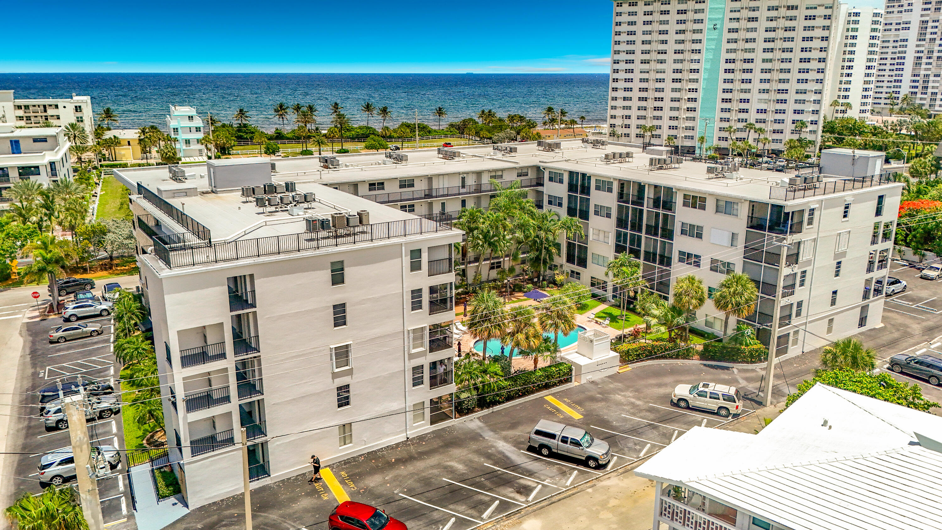 4117 Bougainvilla Drive 207, Lauderdale-By-The-Sea Unit: 207