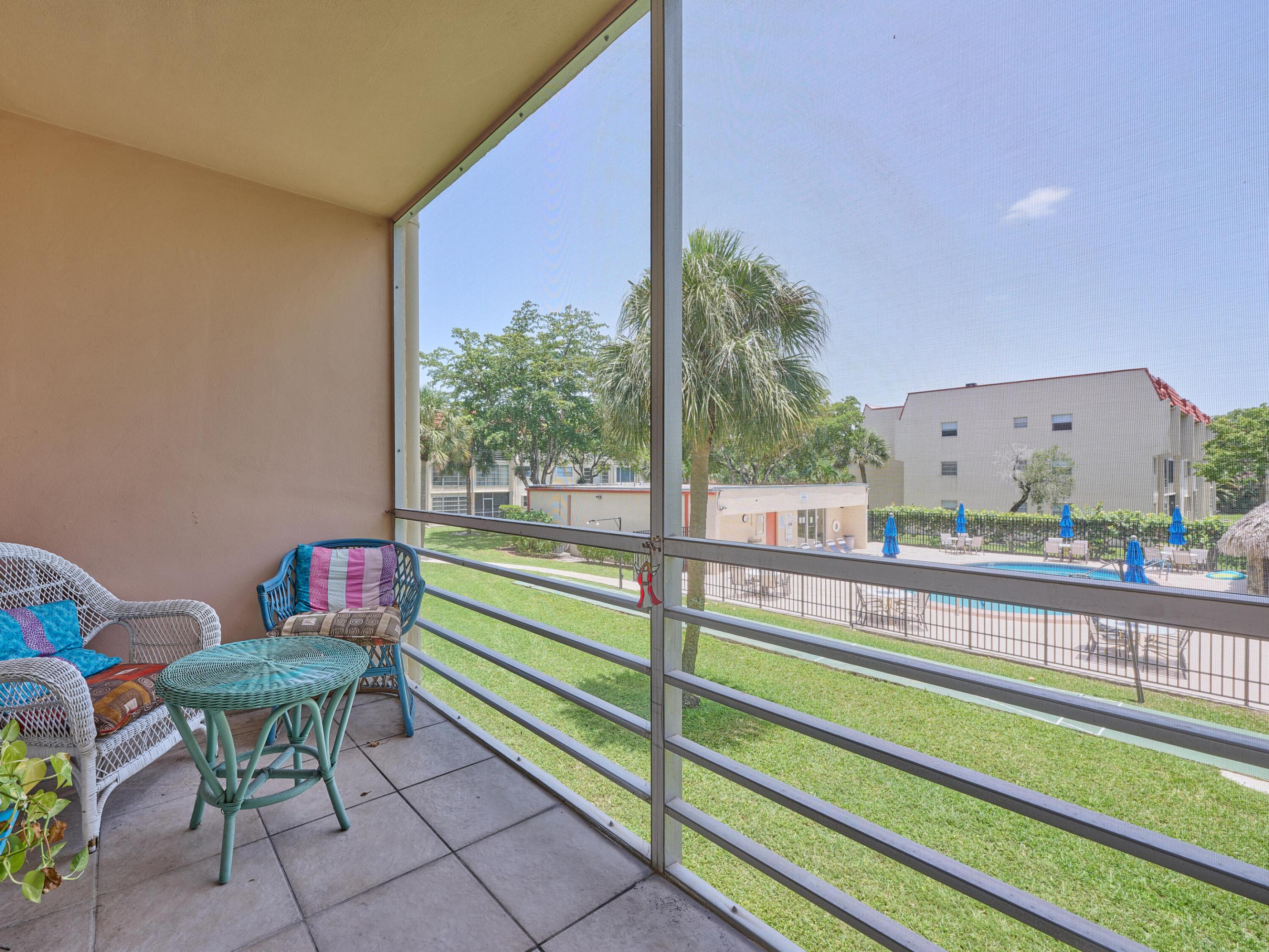 3091 E Sunrise Lakes Drive E Unit: 212