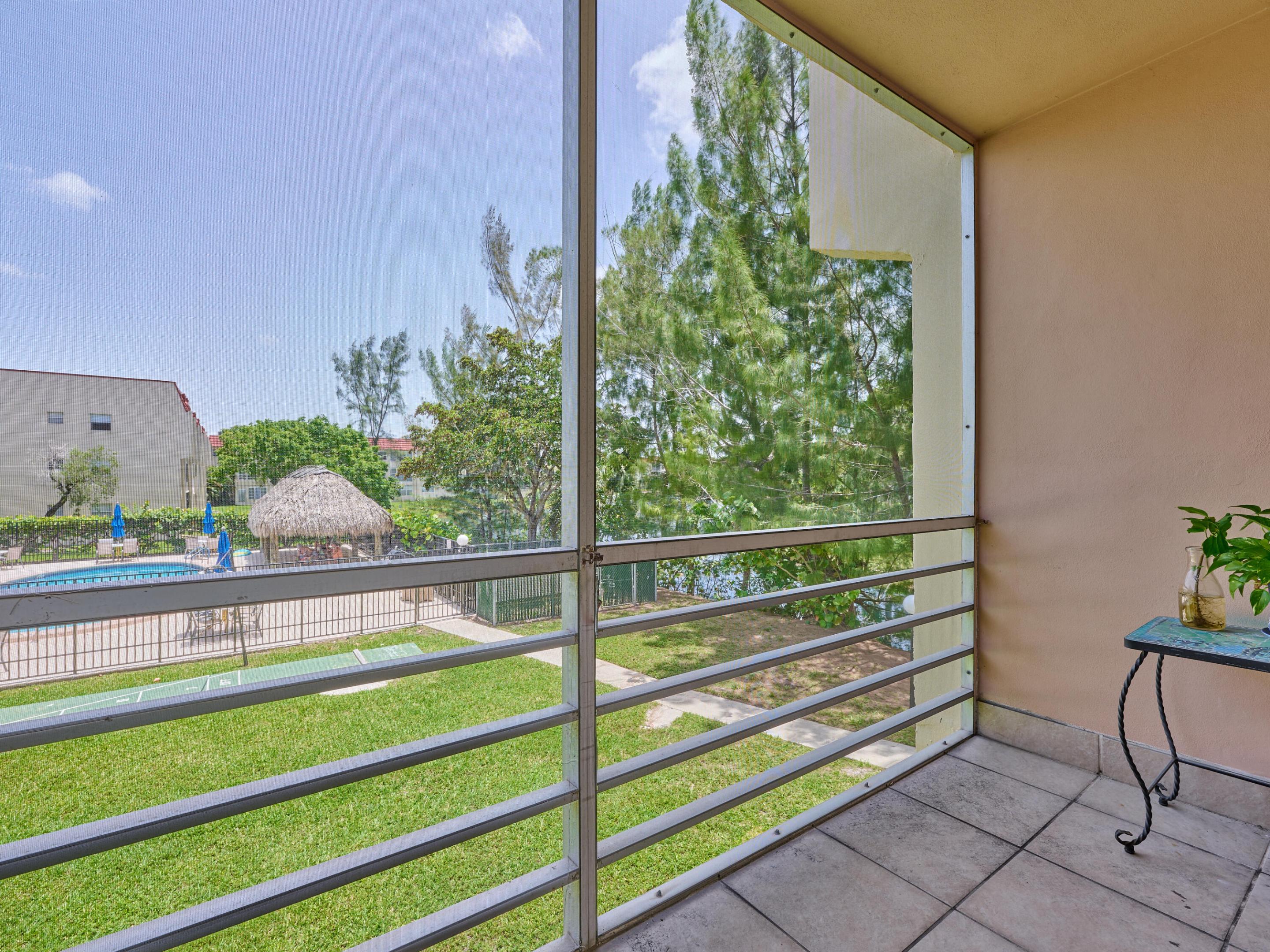 3091 E Sunrise Lakes Drive E Unit: 212