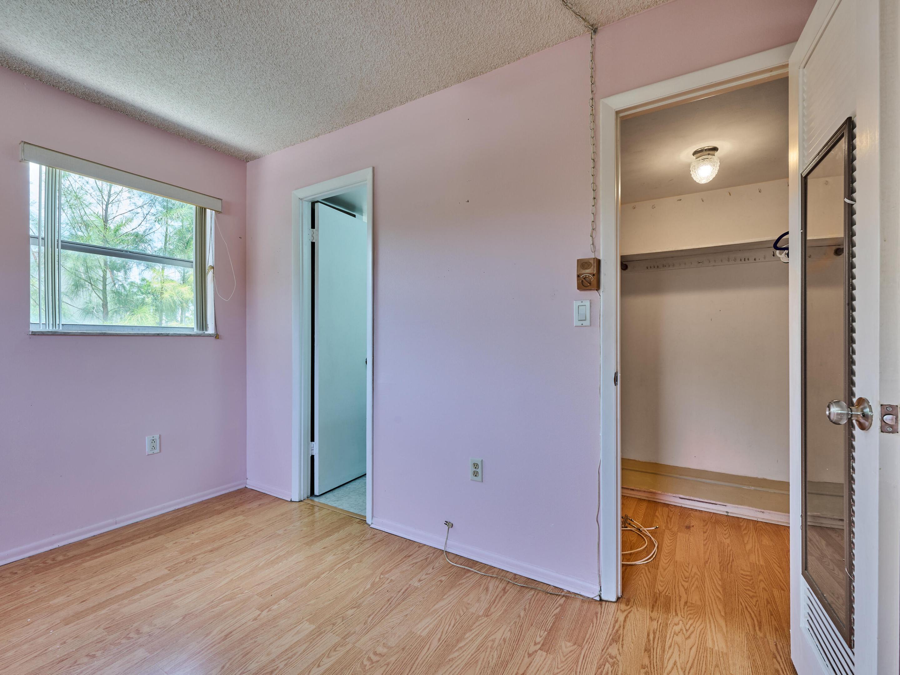 3091 E Sunrise Lakes Drive E Unit: 212