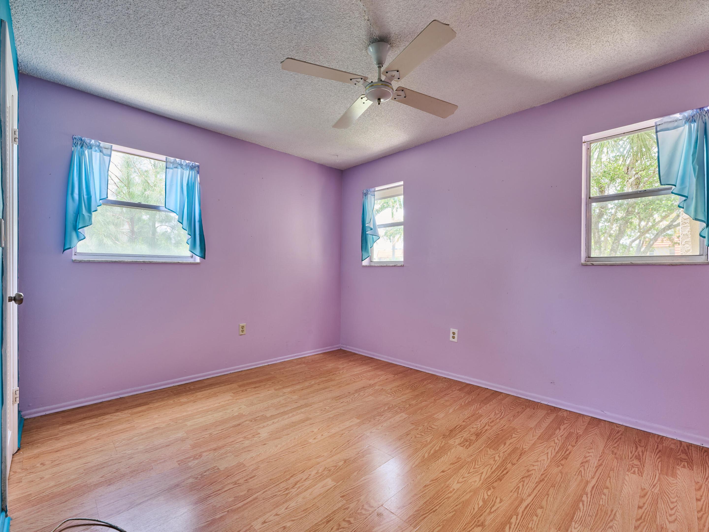 3091 E Sunrise Lakes Drive E Unit: 212