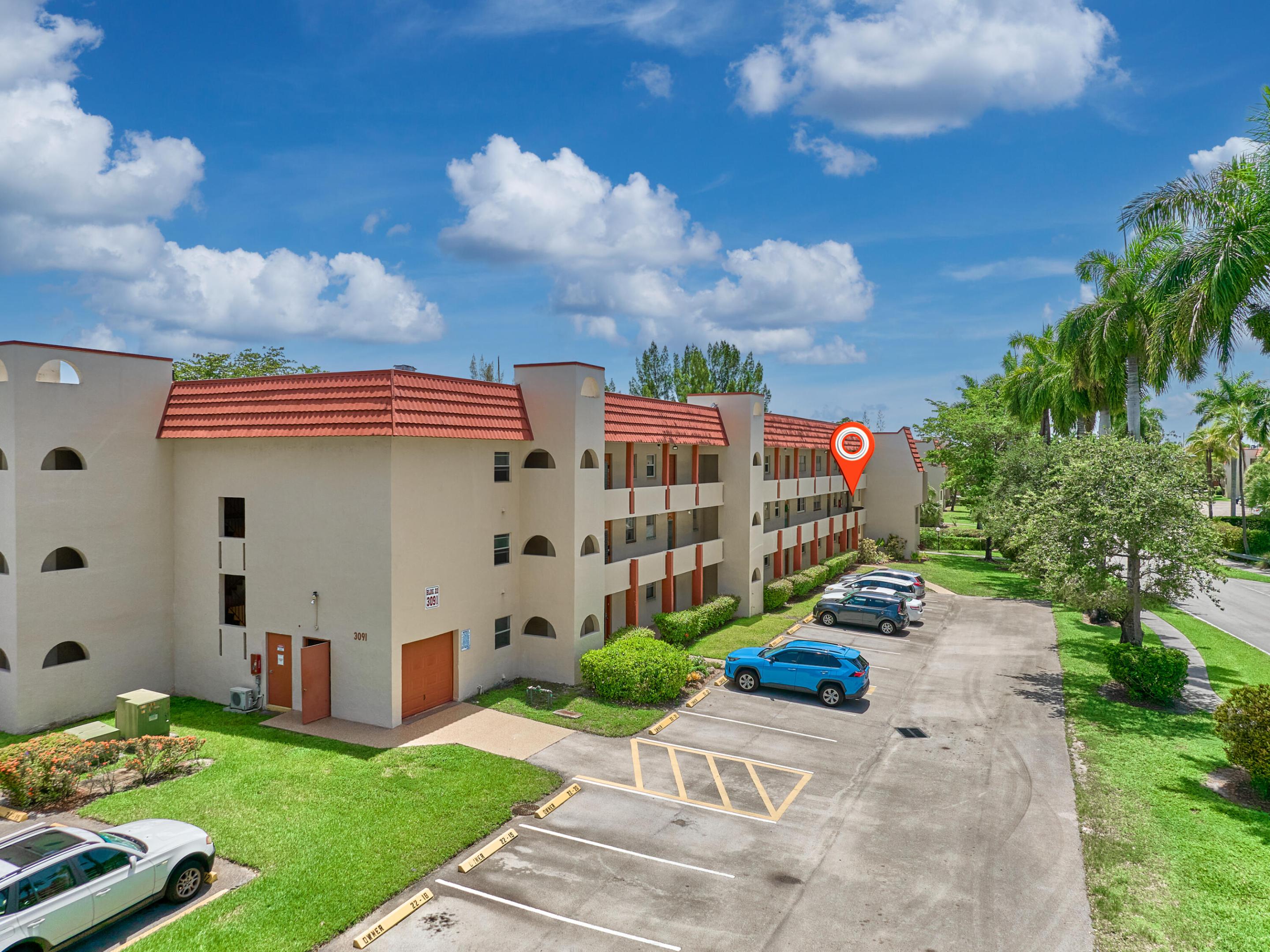3091 E Sunrise Lakes Drive E Unit: 212