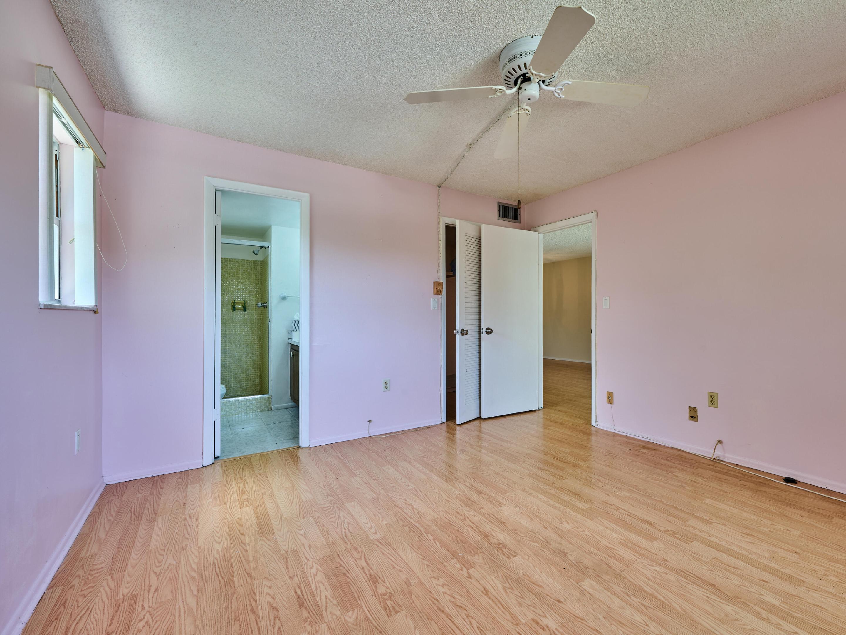 3091 E Sunrise Lakes Drive E Unit: 212