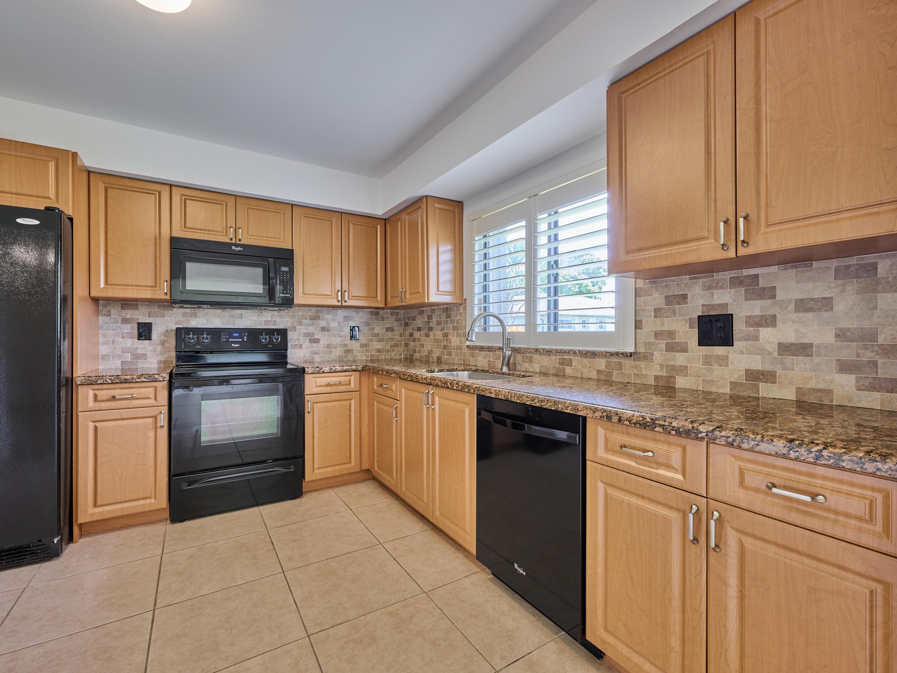 4845 EQUESTRIAN Circle B