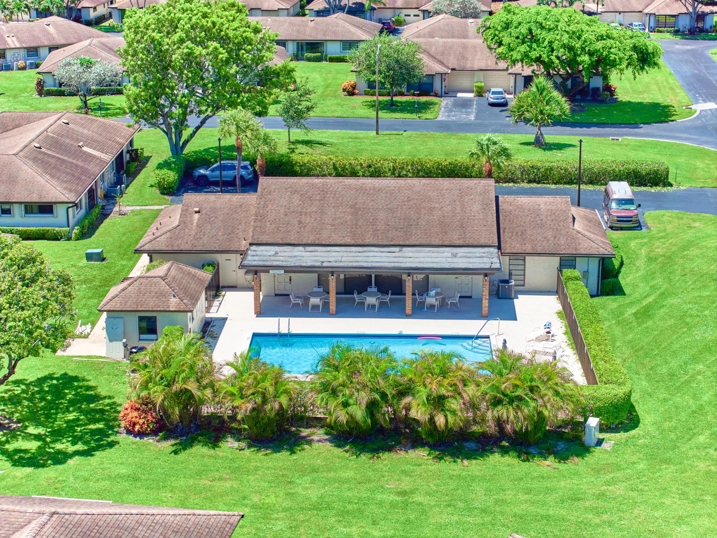 4845 EQUESTRIAN Circle B
