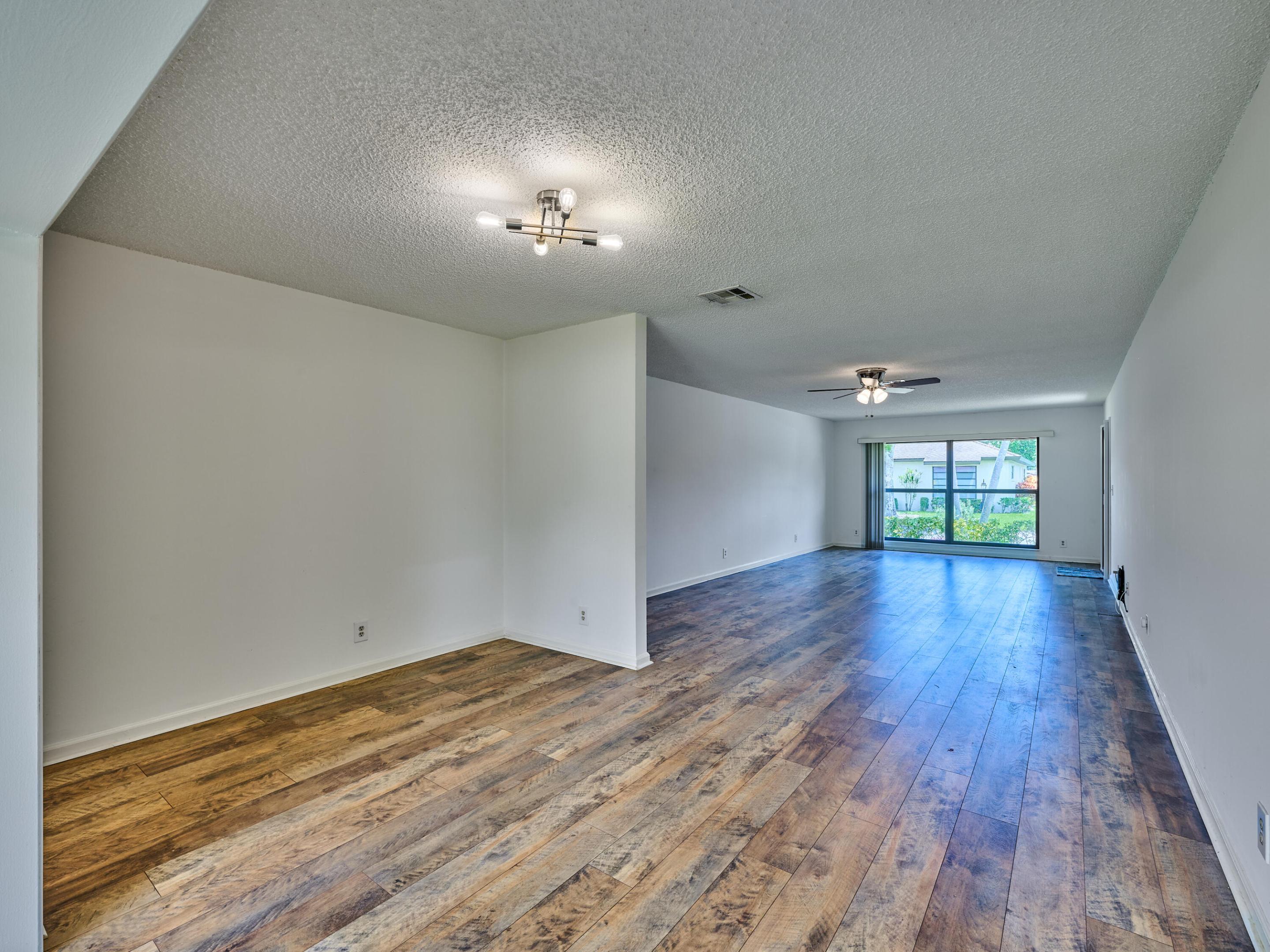 4845 EQUESTRIAN Circle B