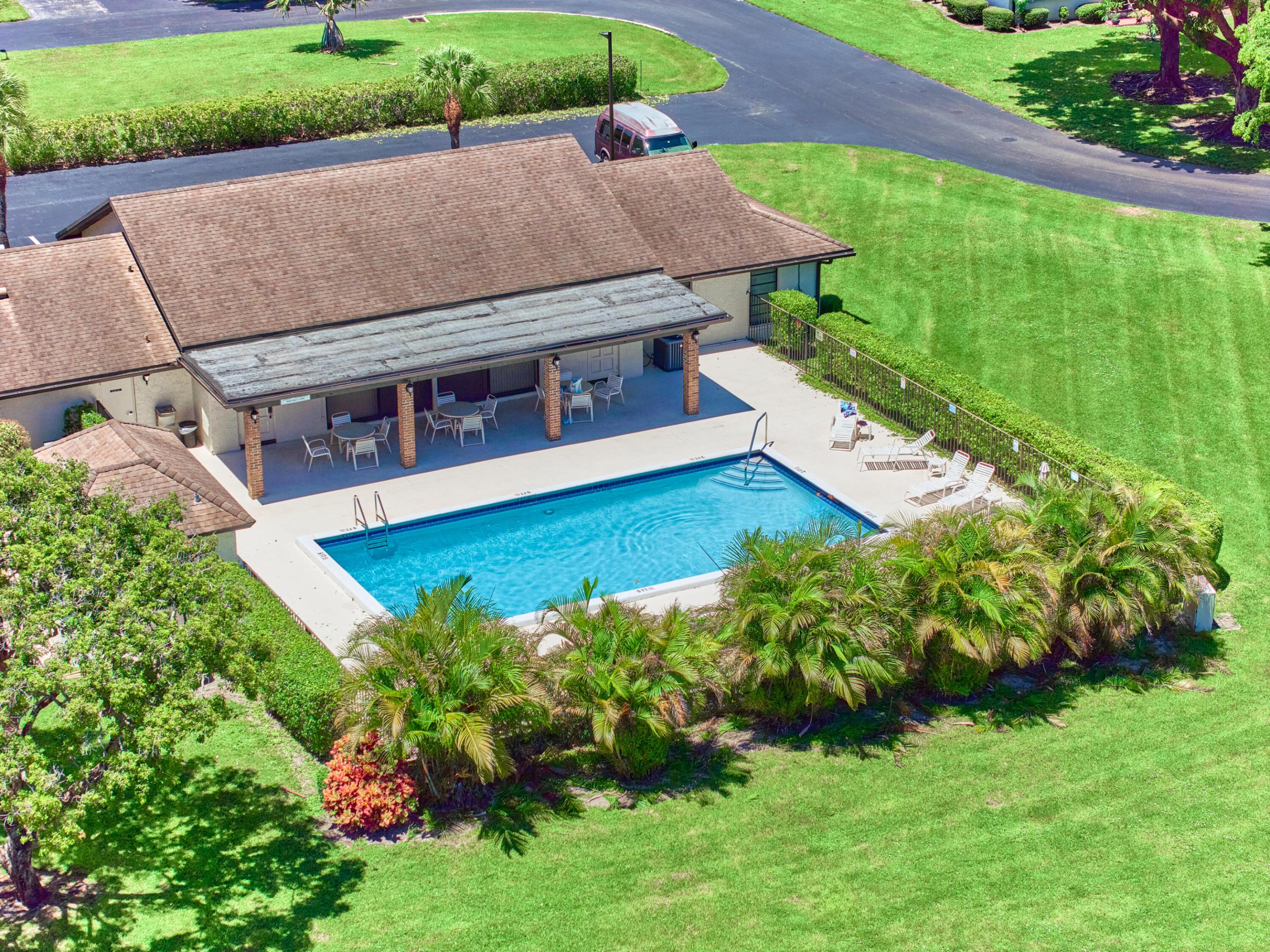 4845 EQUESTRIAN Circle B