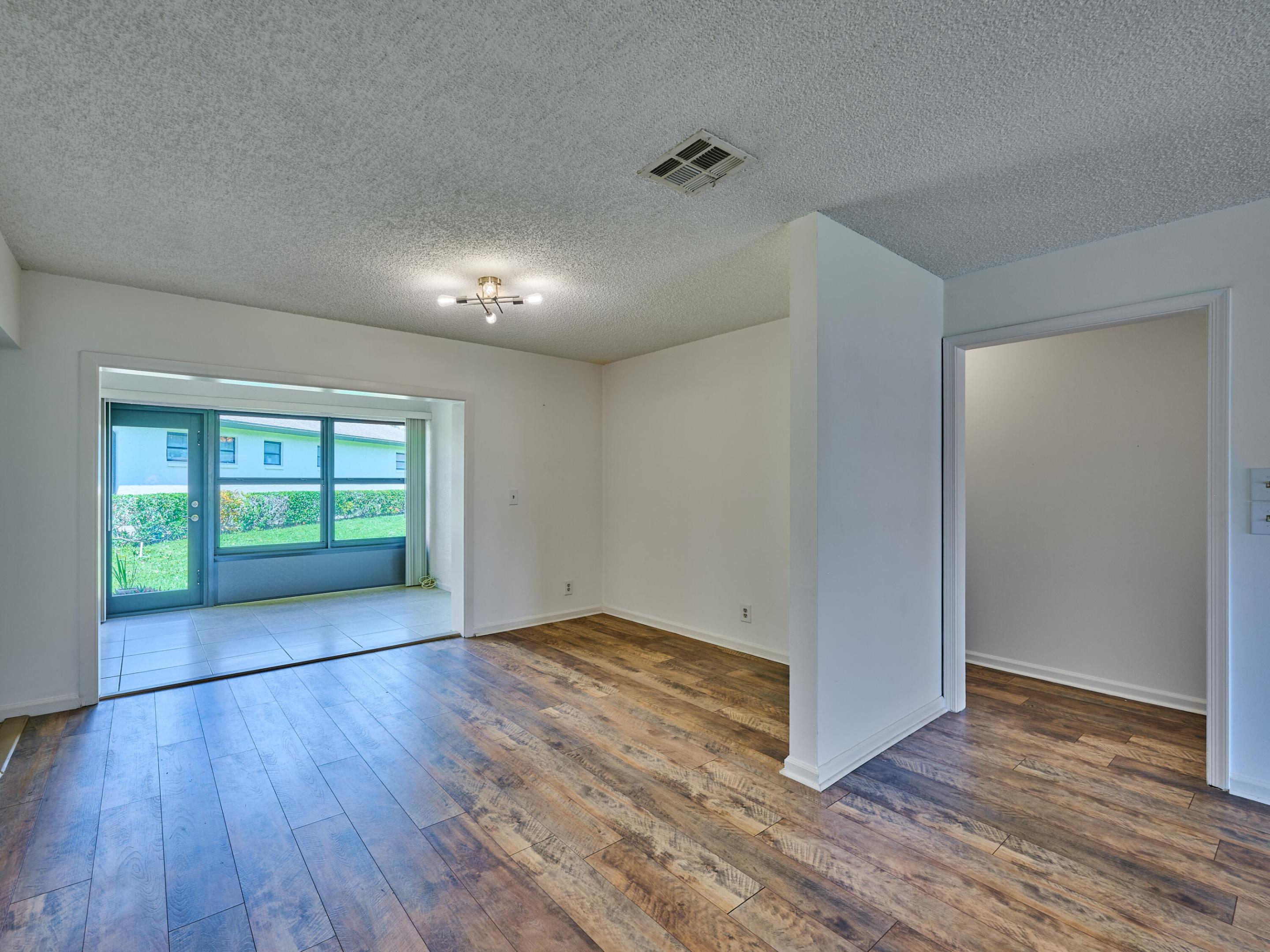 4845 EQUESTRIAN Circle B
