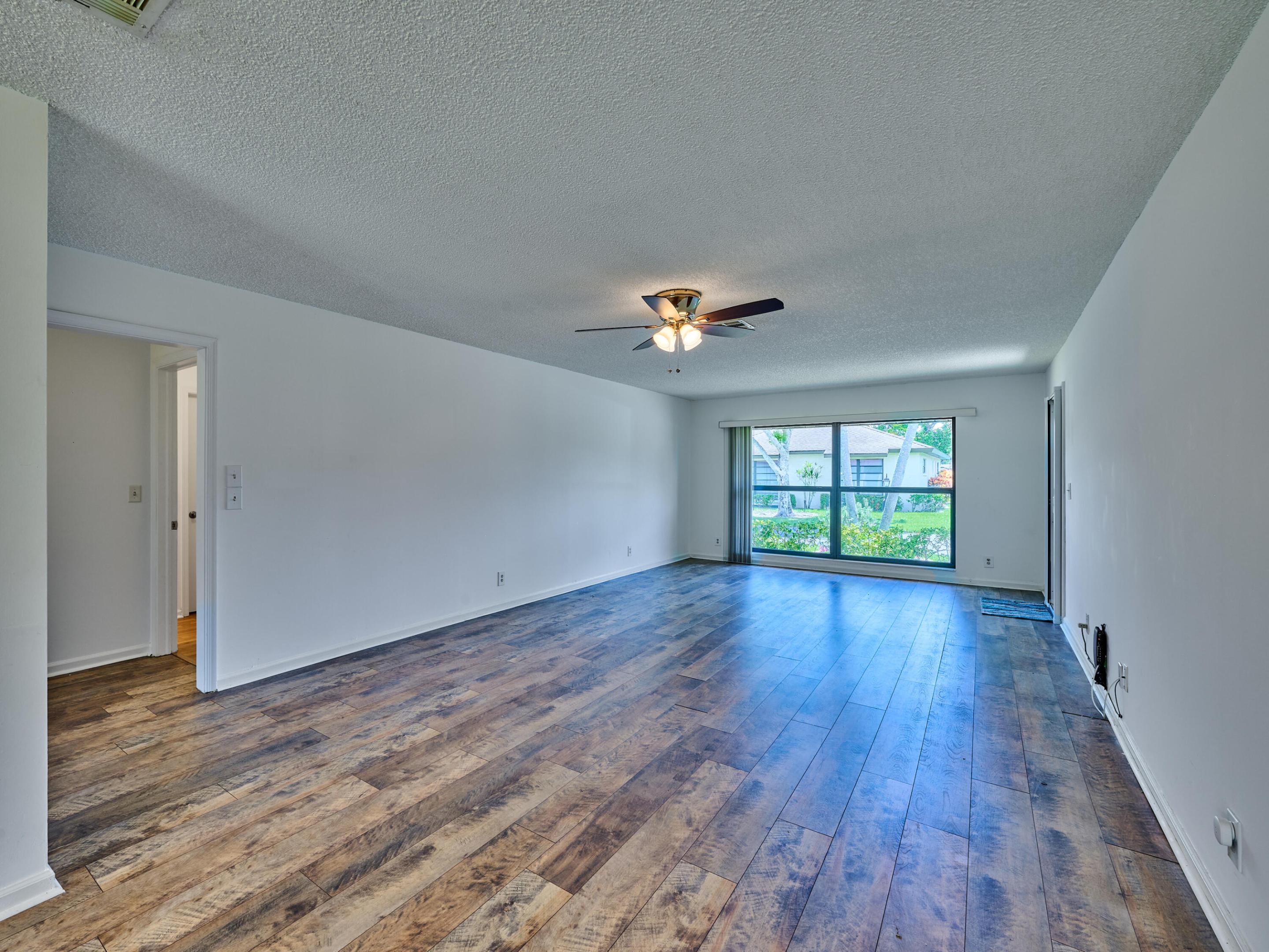 4845 EQUESTRIAN Circle B