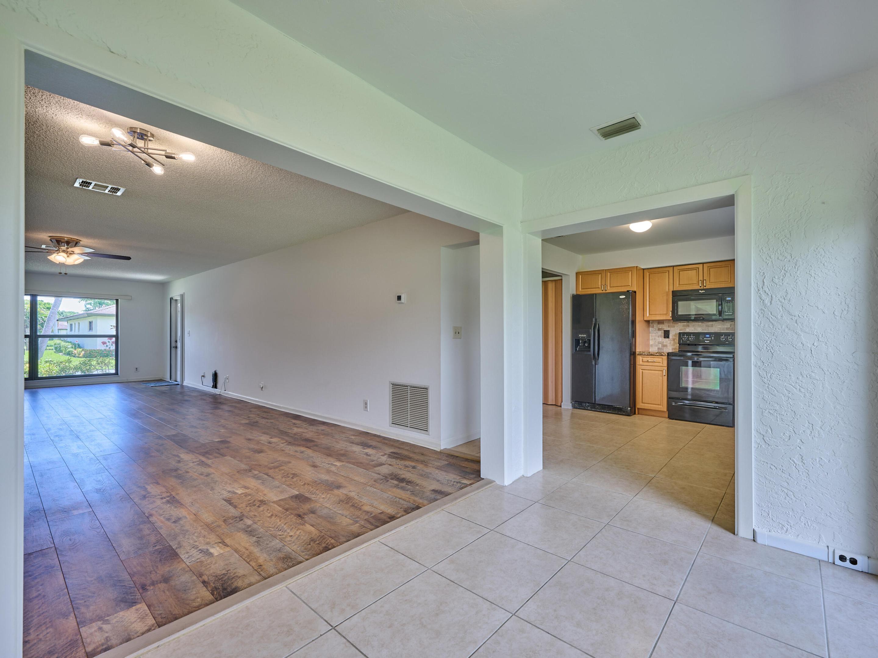 4845 EQUESTRIAN Circle B