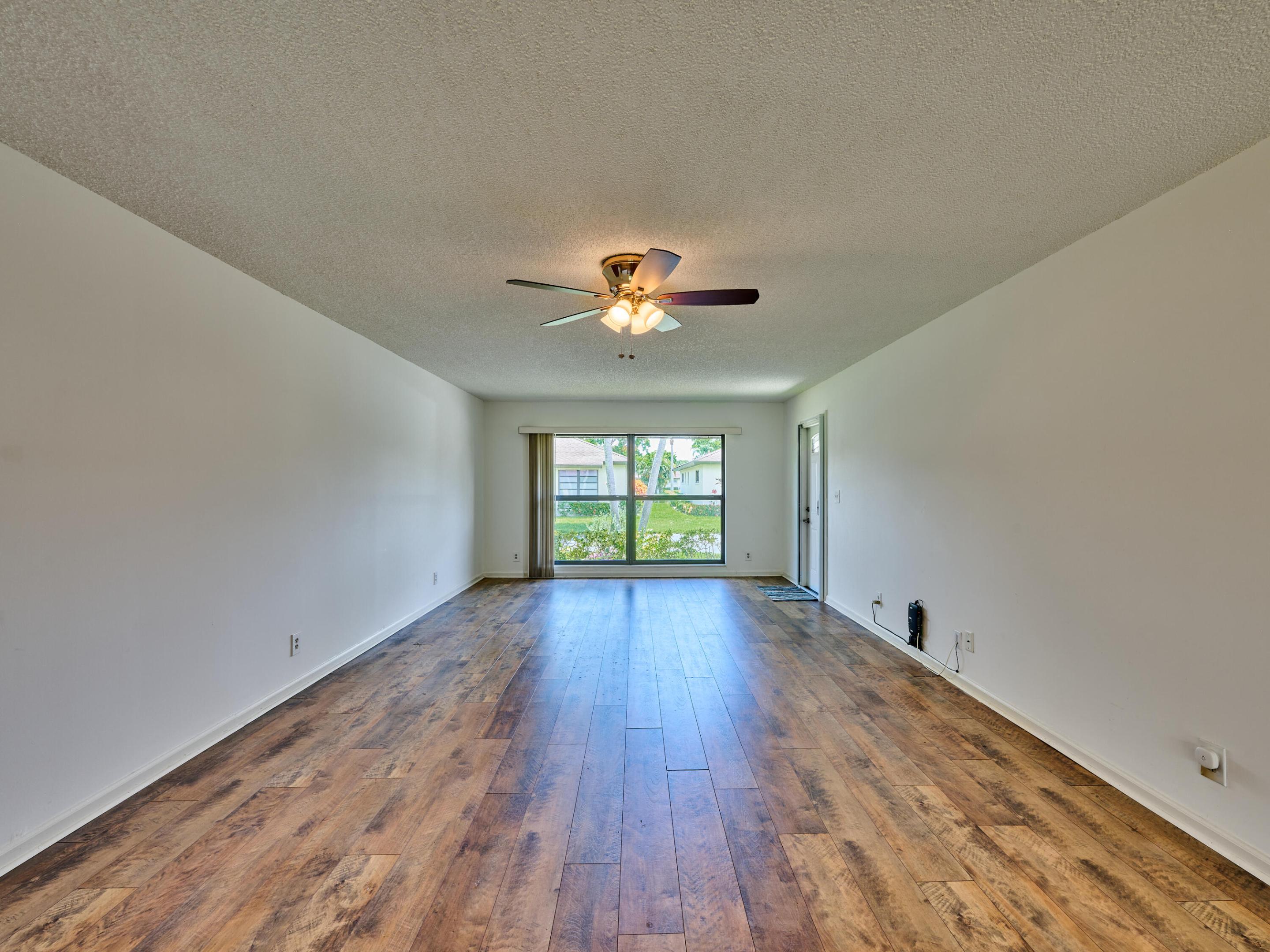 4845 EQUESTRIAN Circle B