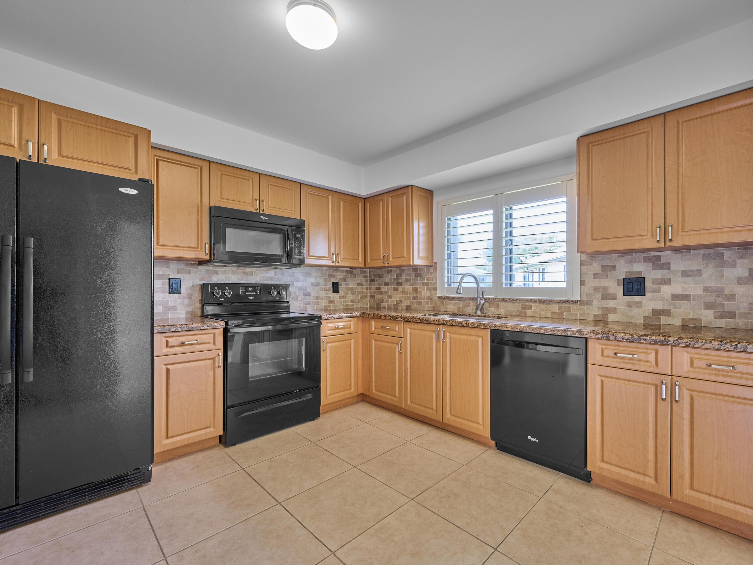 4845 EQUESTRIAN Circle B