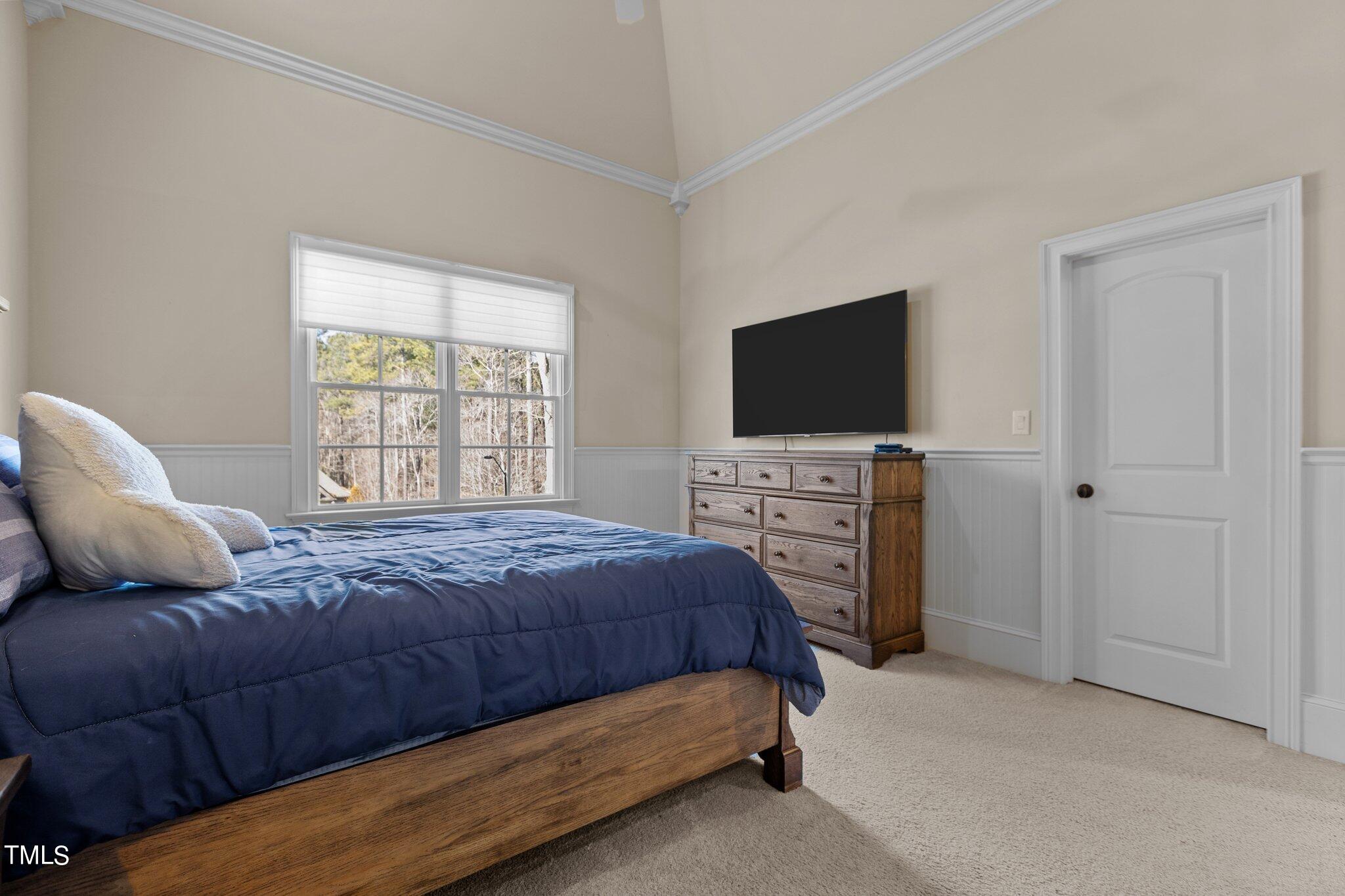 12316 The Gates Drive