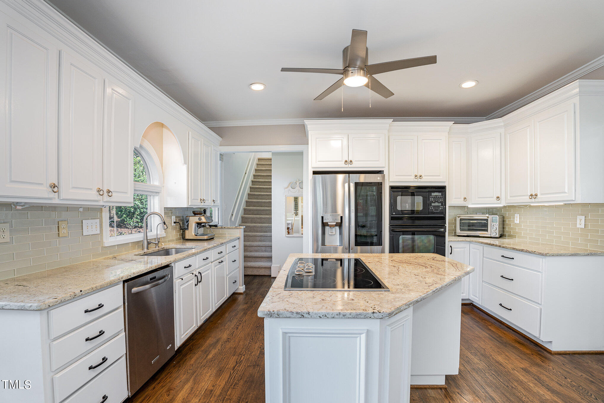 5428 Shoreline Court