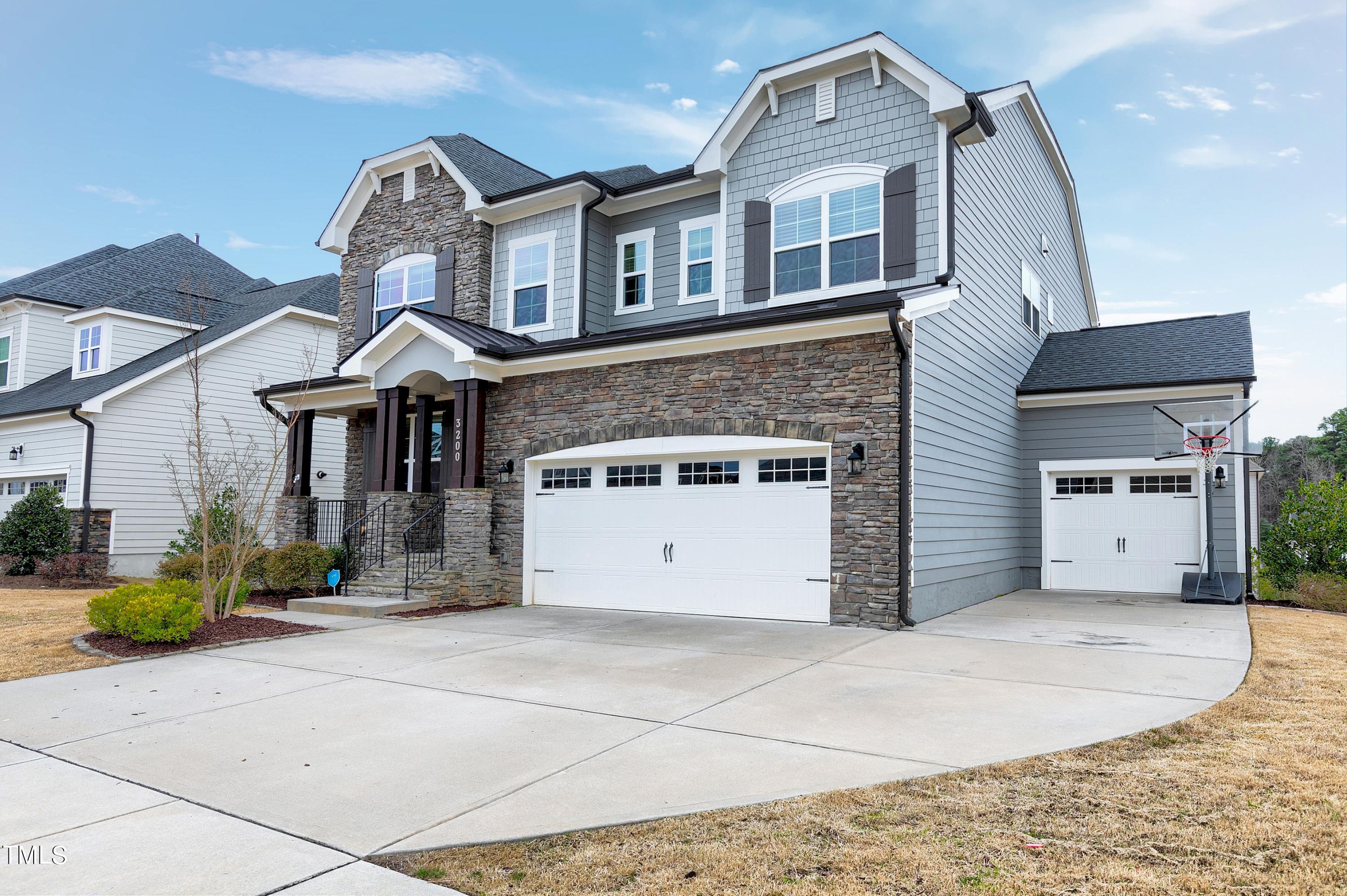 3200 Star Gazing Court