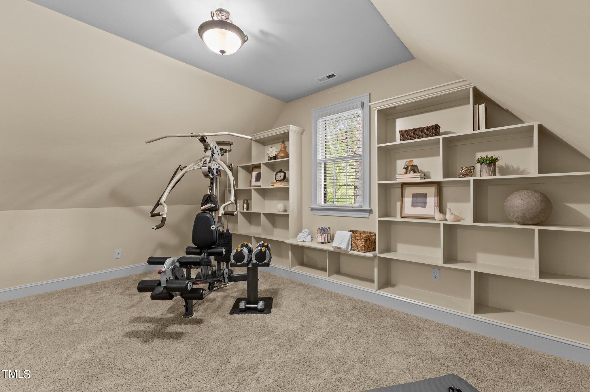 1228 Prairie Pond Circle