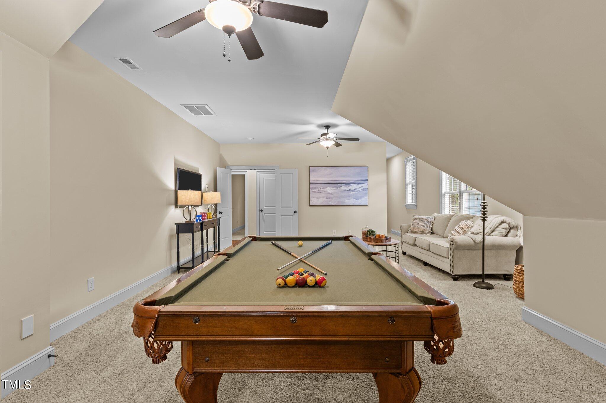 1228 Prairie Pond Circle